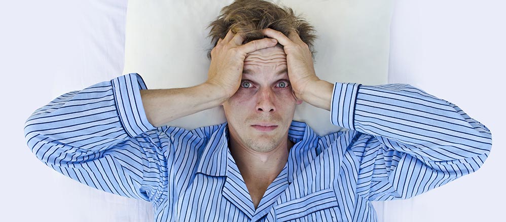L’alterazione del ritmo sonno veglia può causare la caduta dei capelli?